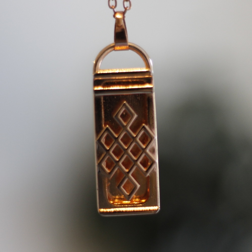 Rose gold necklace